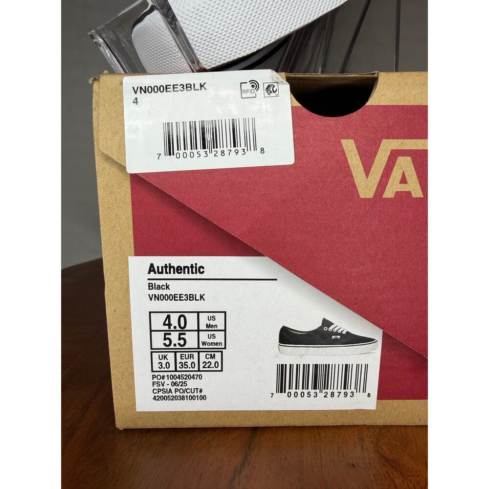Vans Authentic Black/True White Skate Shoes Youth 4Y Unisex Kids NWT - Picture 3 of 11